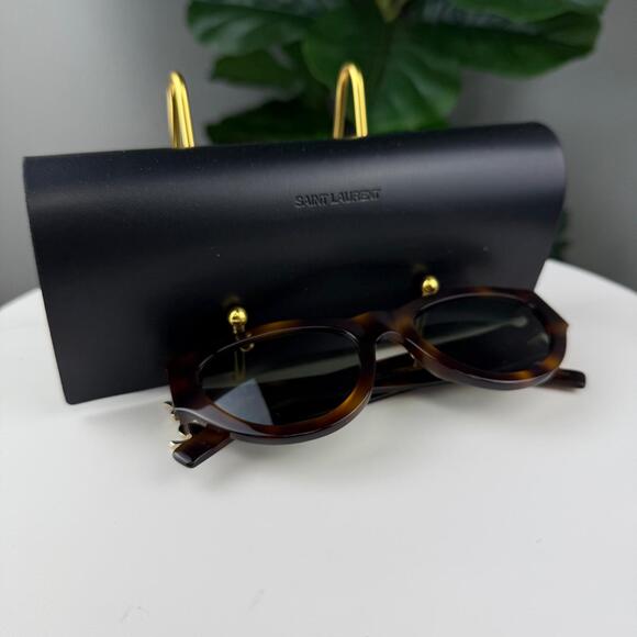 YSL Saint Laurent Eyewear Tortoiseshell Cat-eye Frame Sunglasses - Picture 2 of 3